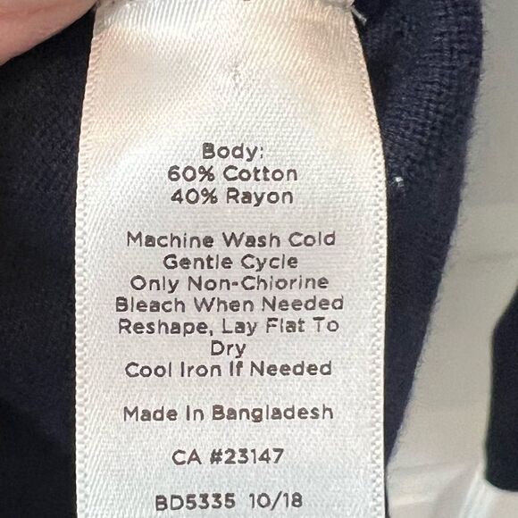 Talbots Vintage Y2K Navy Blue slightly scoopneck button up cardigan sz XS - Picture 3 of 7